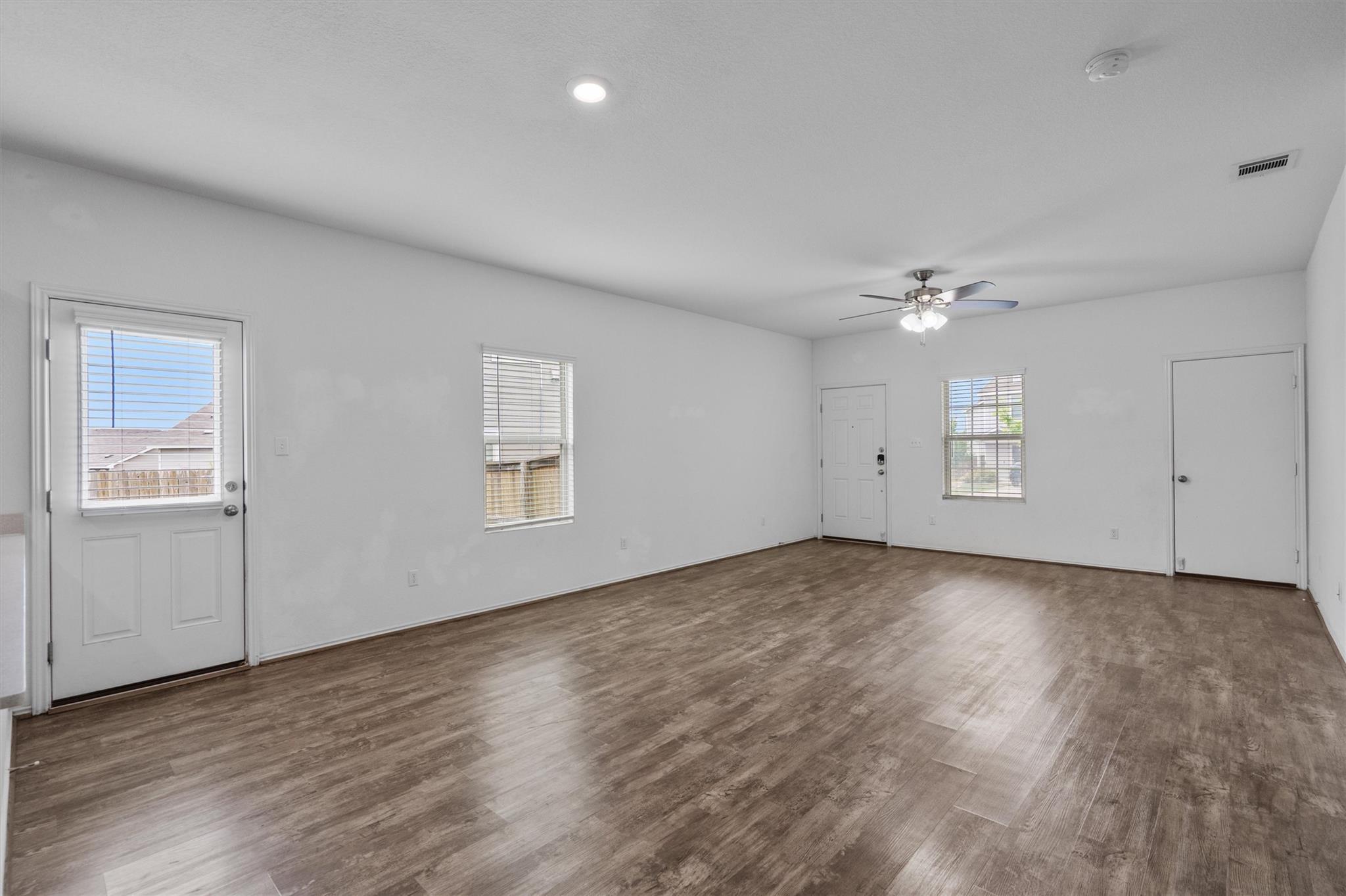 791 Circle WAY — photo 5