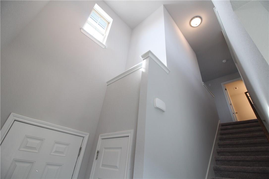 1320 Ambler DR — photo 4