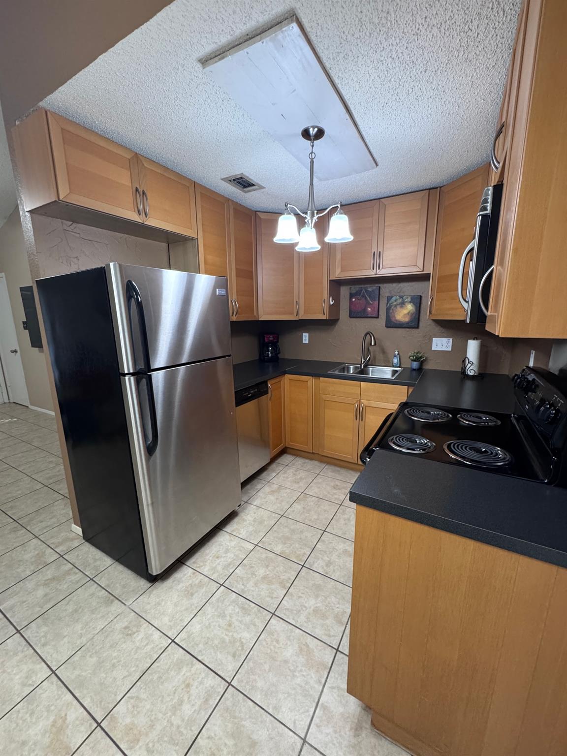 1015 Yager LN #172 — photo 4