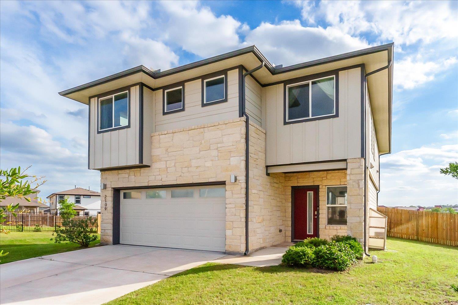 2109 Ettalee CT — photo 3