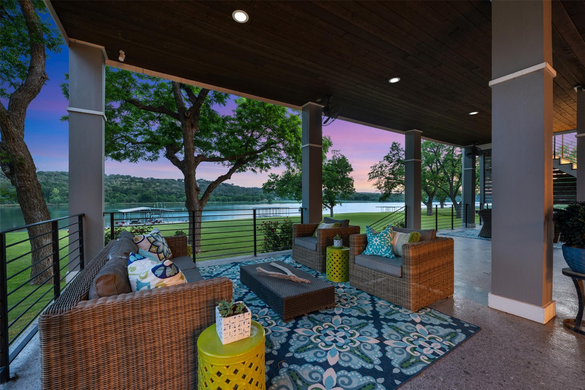 1002 Pecan CIR — photo 4