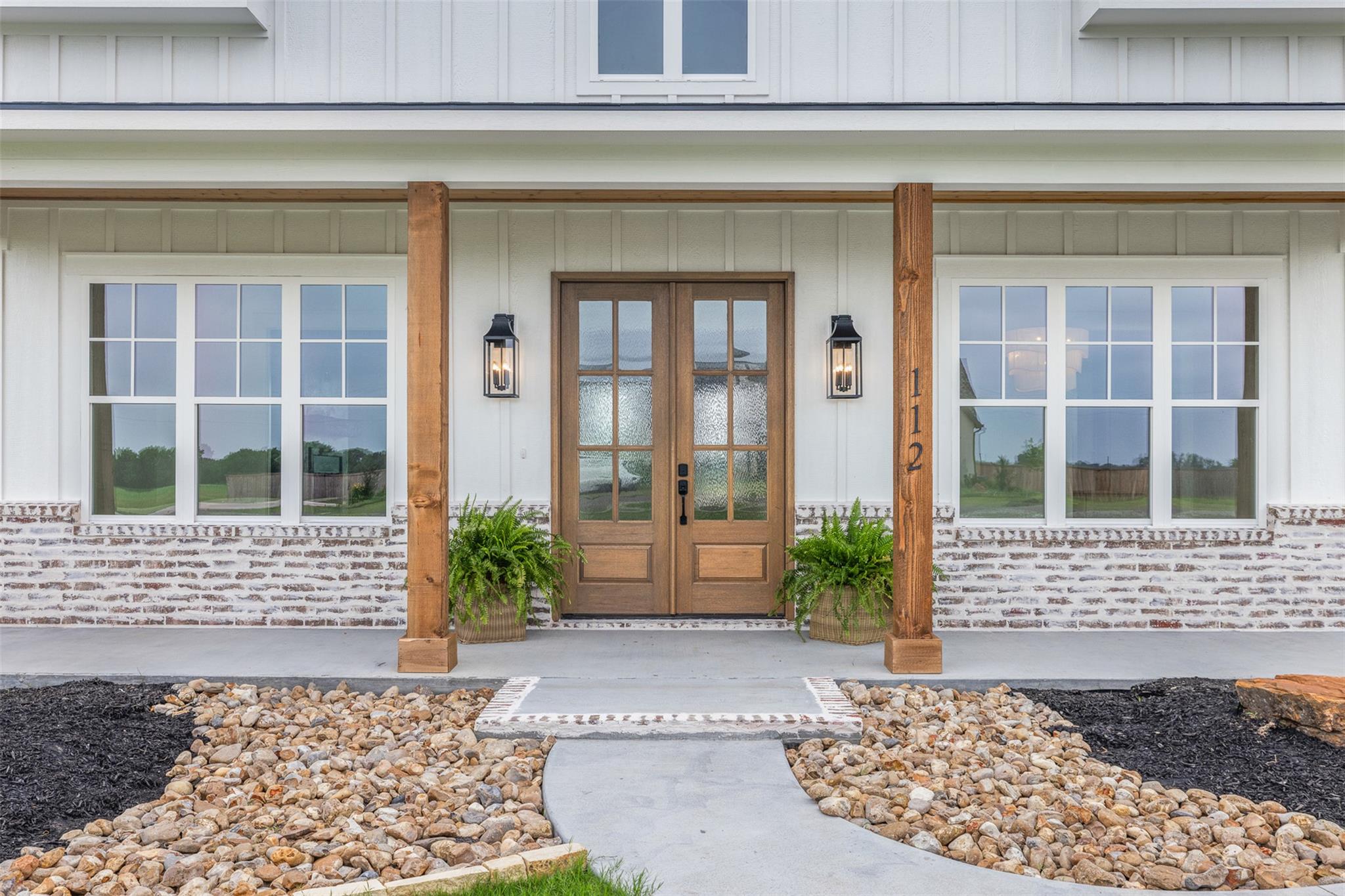 112 Court Side DR — photo 3