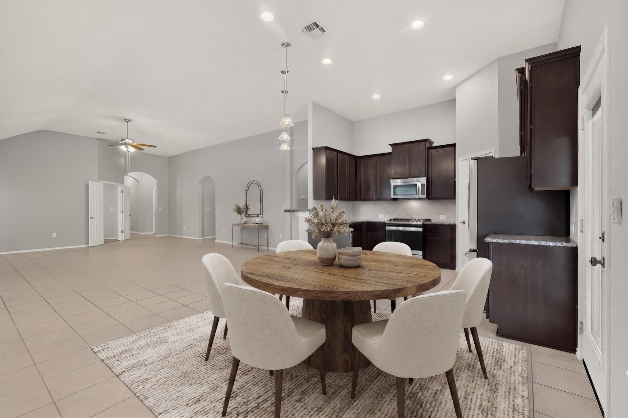 499 Eagle Brook LN — photo 4