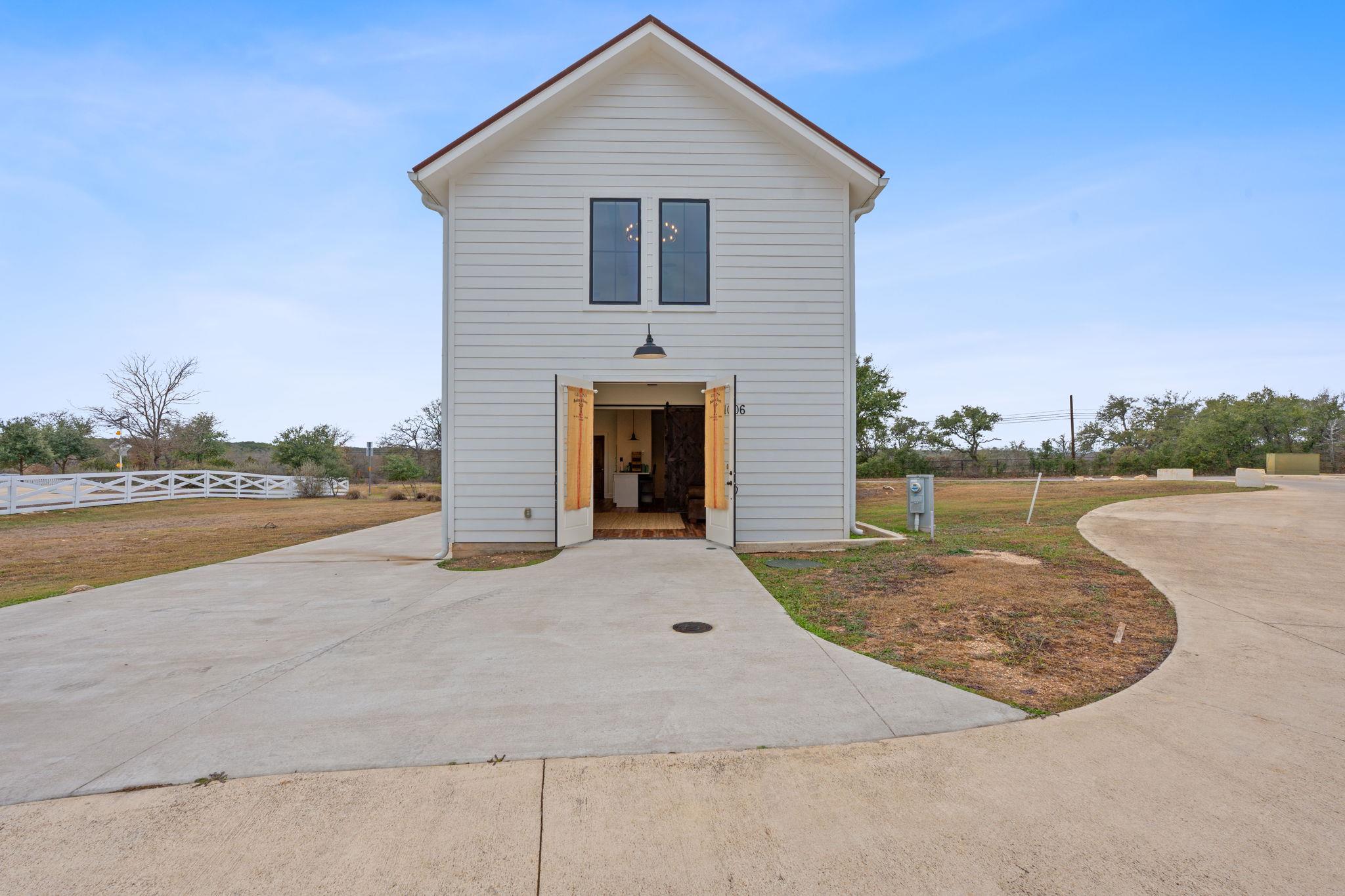 1006 Frost Ave — photo 3