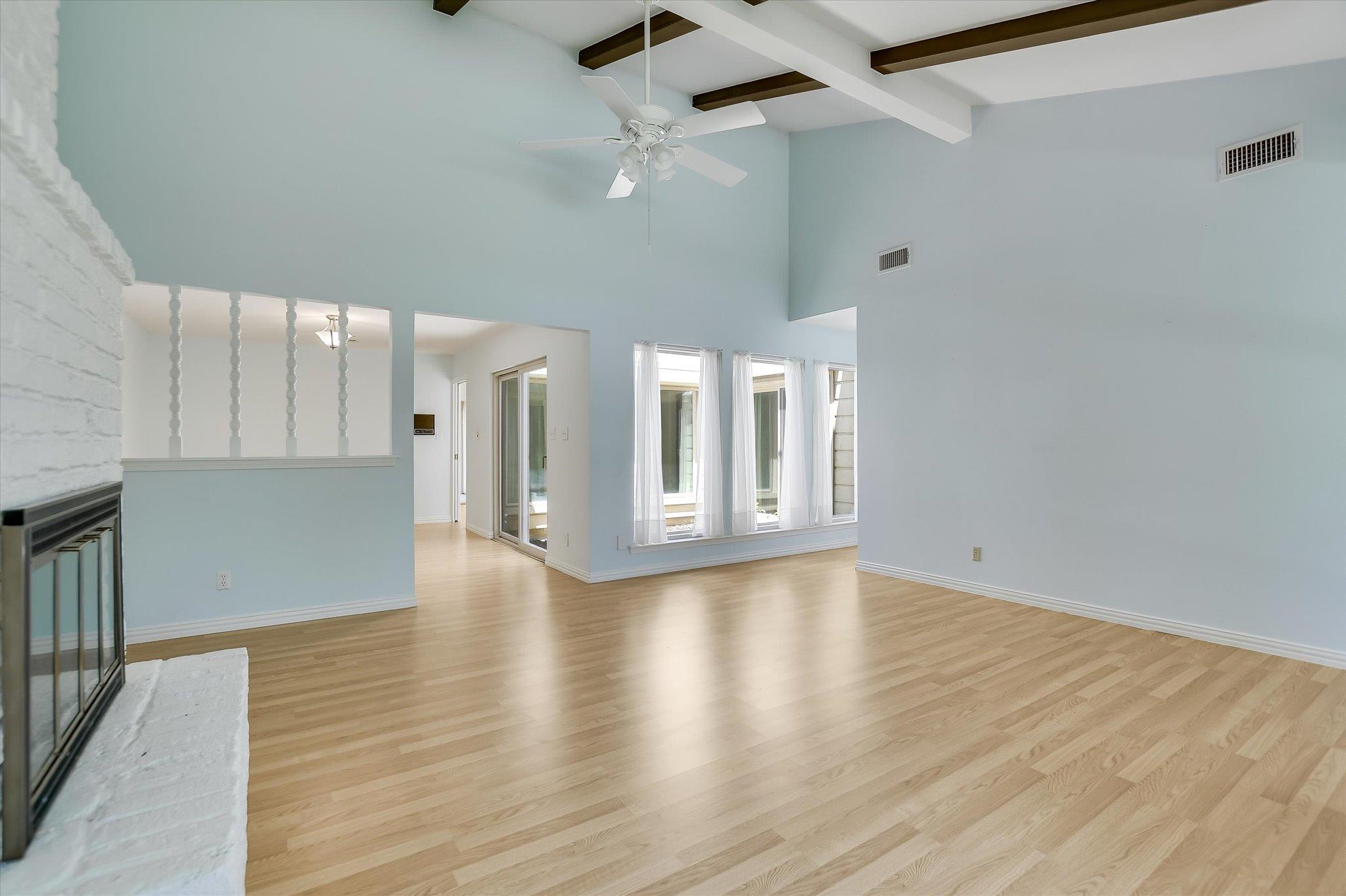8113 East CT — photo 4