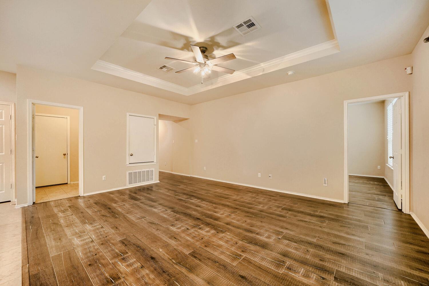 104 Golden Butterfly DR — photo 4