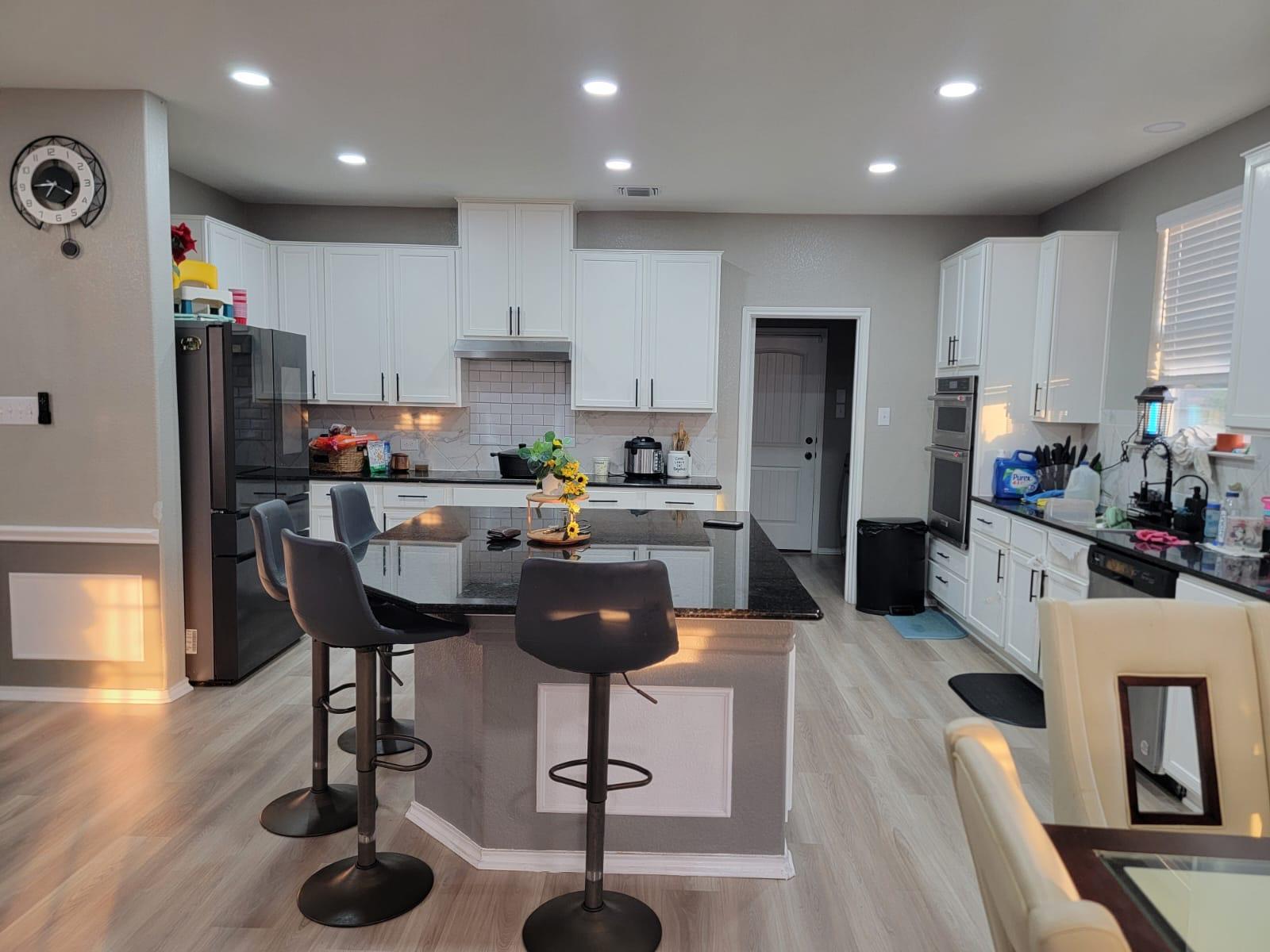 429 Unforgiven LN — photo 3