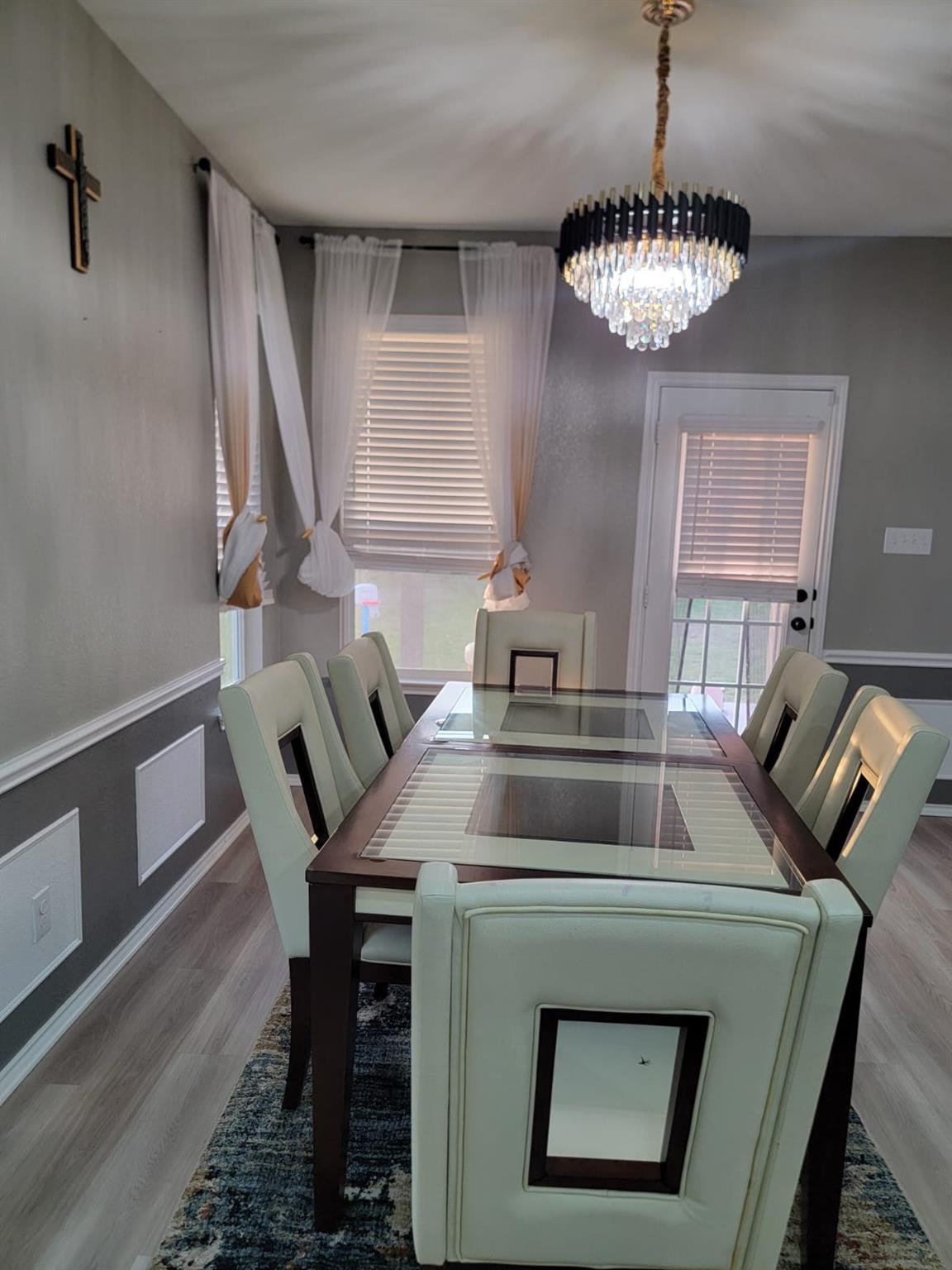 429 Unforgiven LN — photo 5