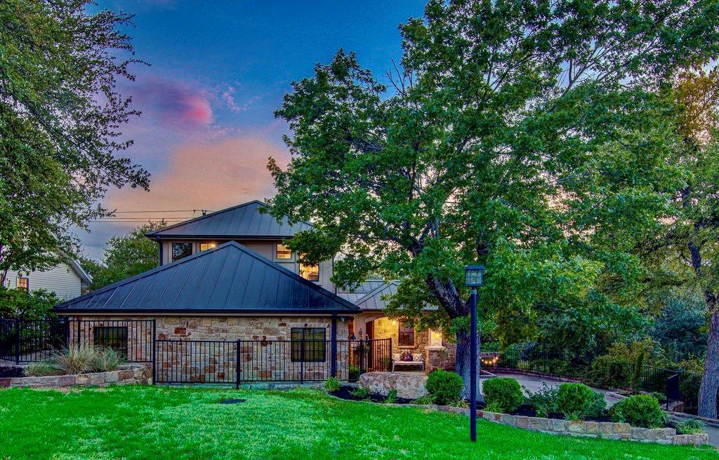 303 ROLLING GREEN DR — photo 3