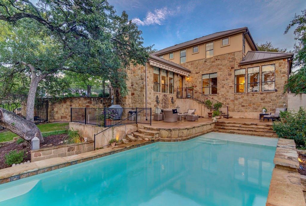 303 ROLLING GREEN DR — photo 5