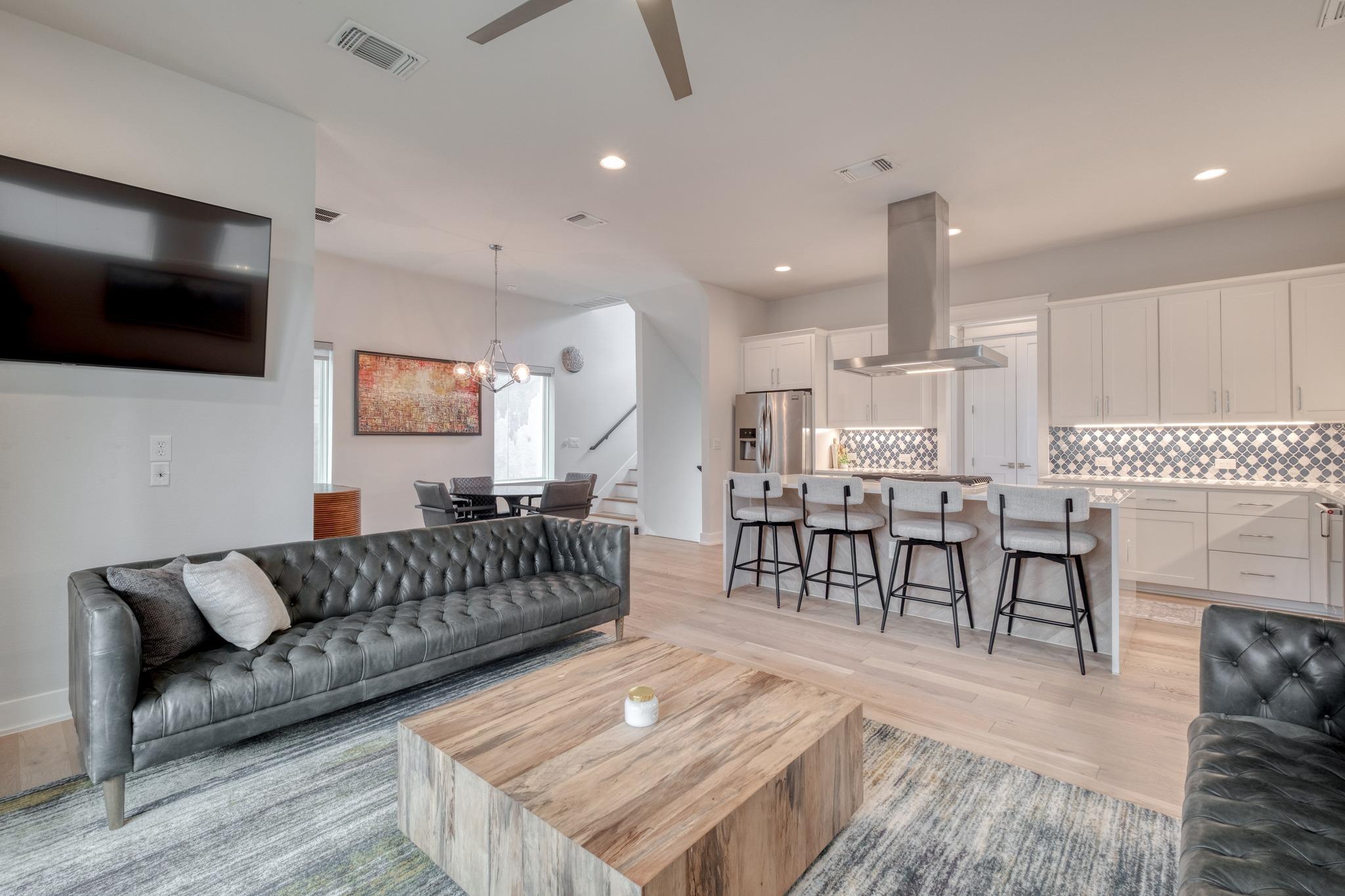 5002 Pecan Springs RD #7 — photo 3
