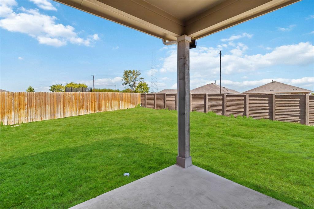 226 Coralbean DR — photo 3