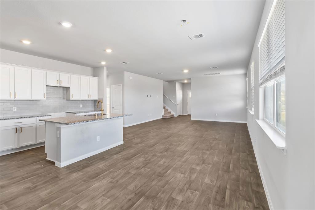 226 Coralbean DR — photo 5