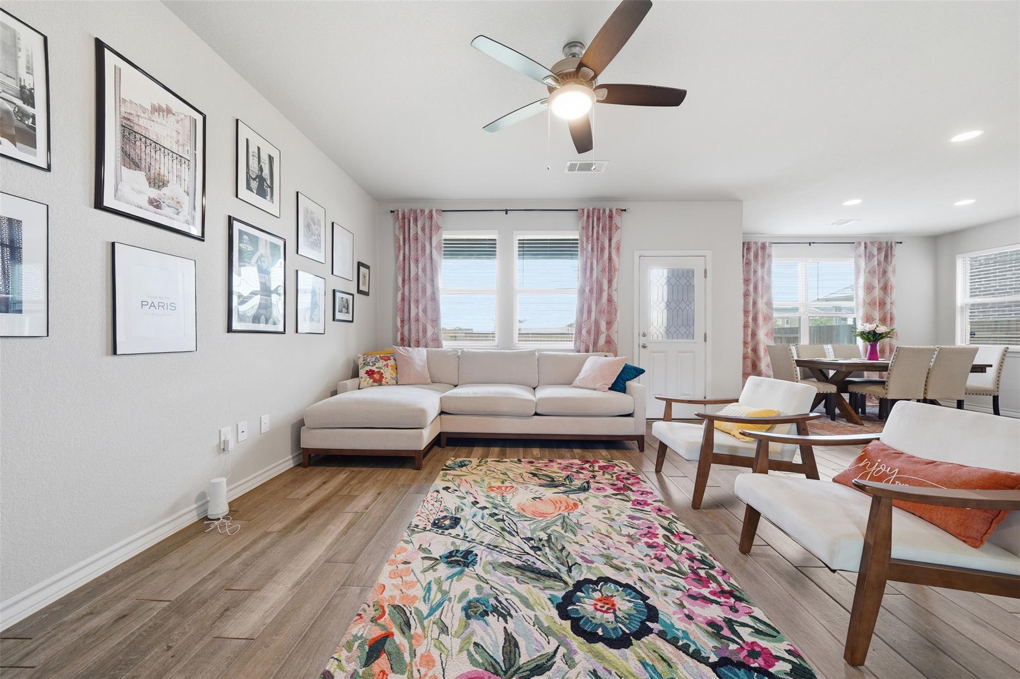 912 Eves Necklace DR — photo 3