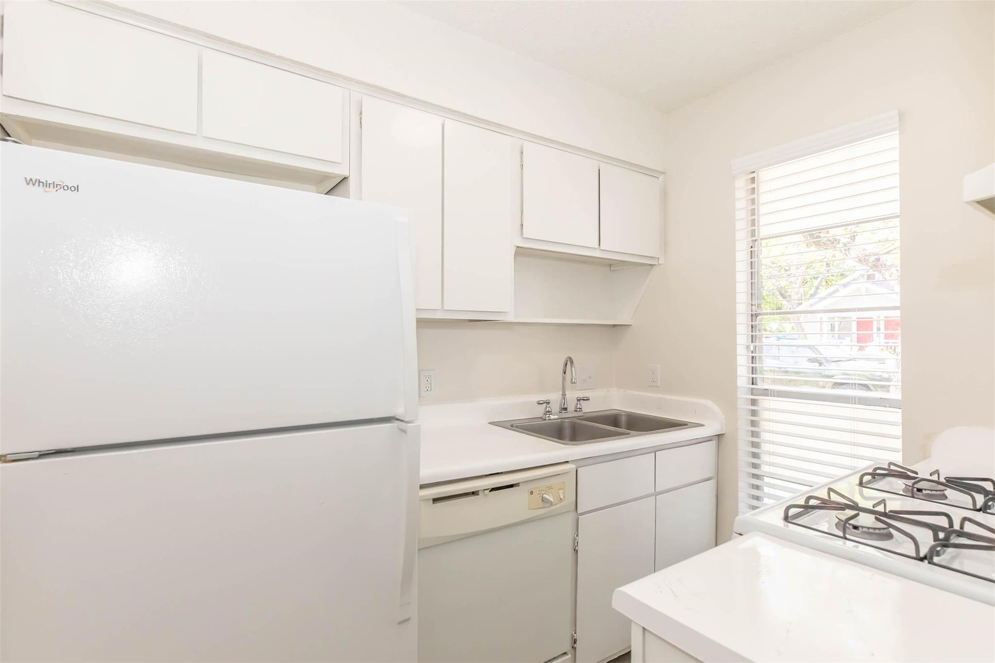 4100 Avenue A #106 — photo 5