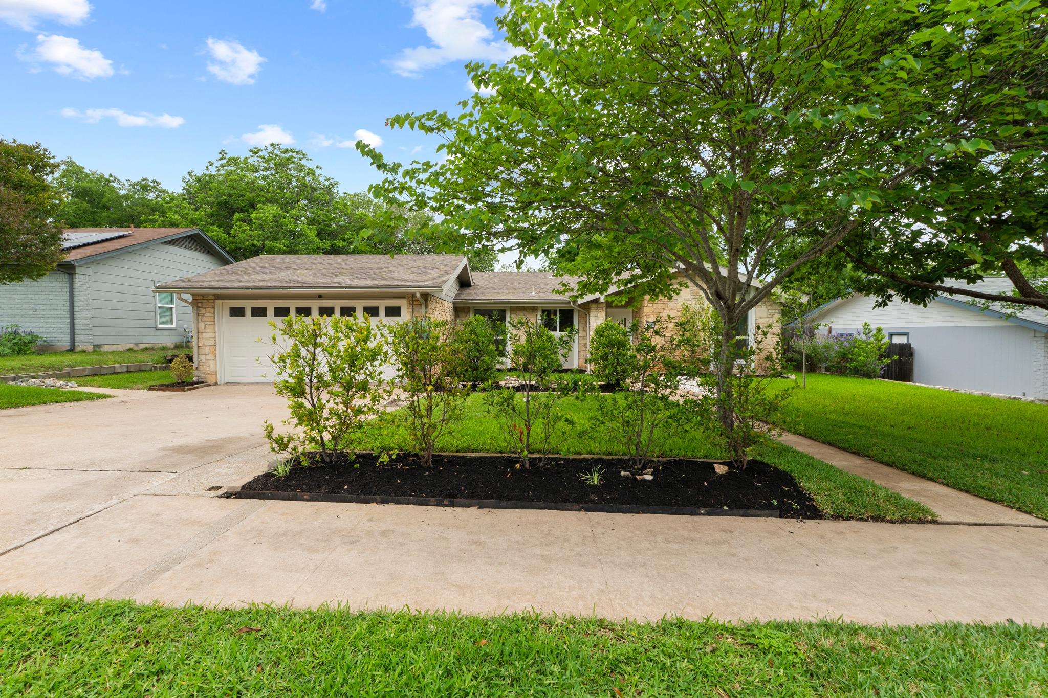1608 Springer LN — photo 5