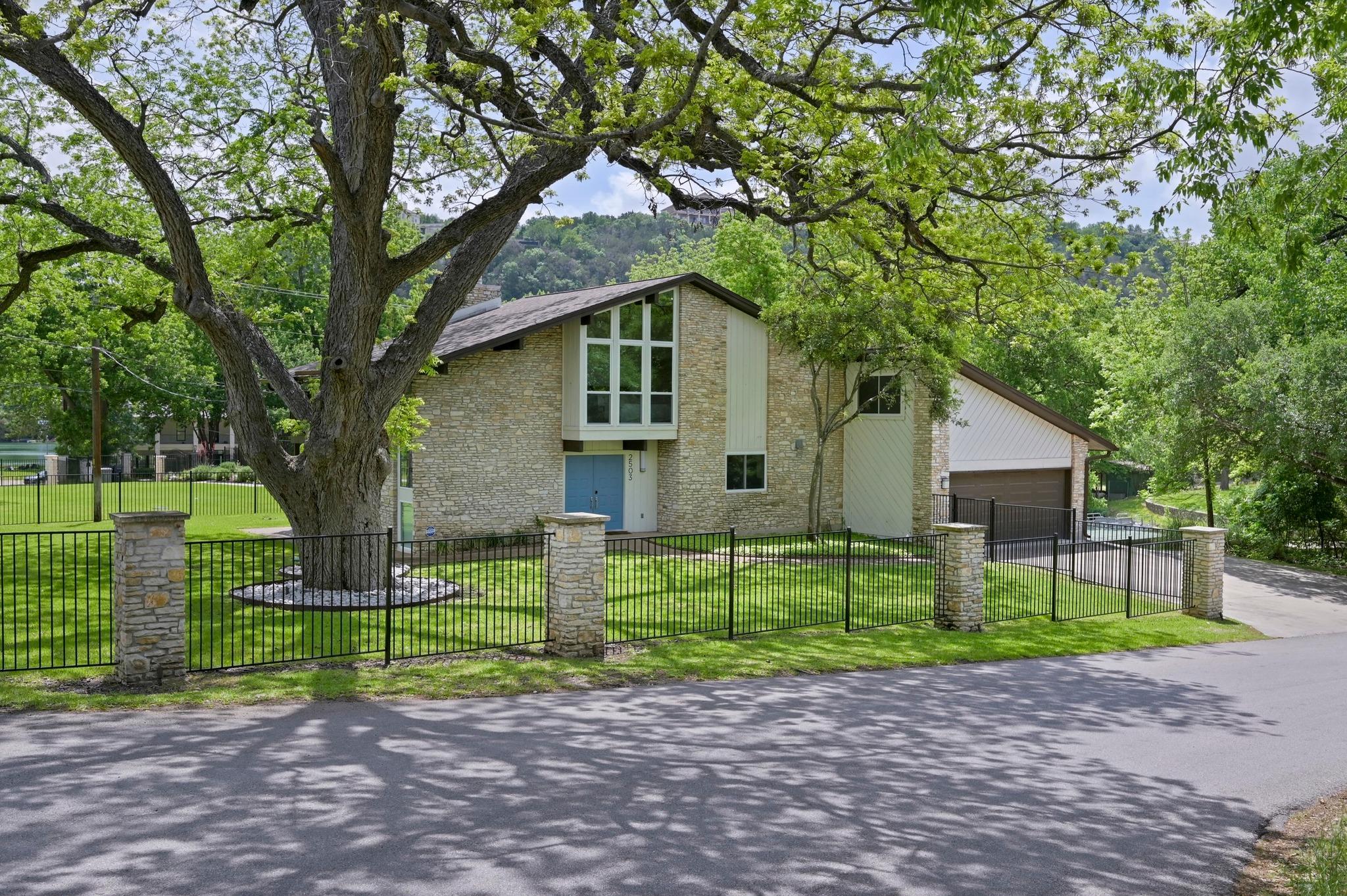 2503 Manana ST — photo 4