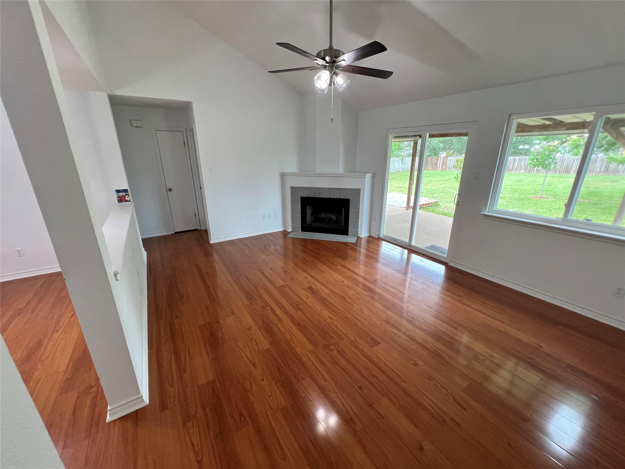204 Quail Meadow DR — photo 3