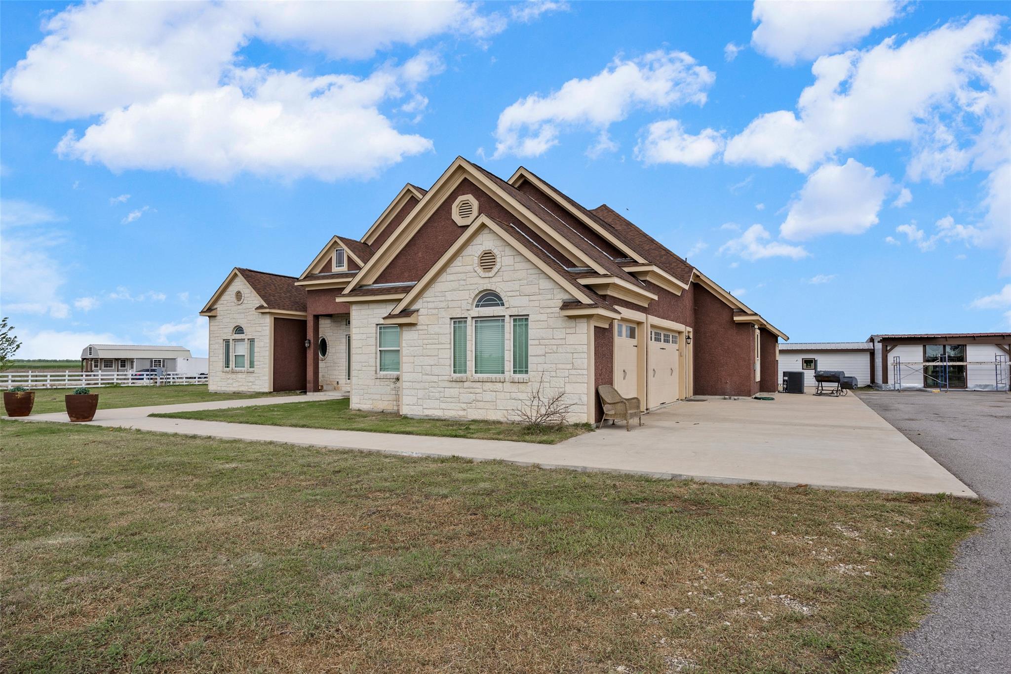 1050 Fm 619 RD — photo 3