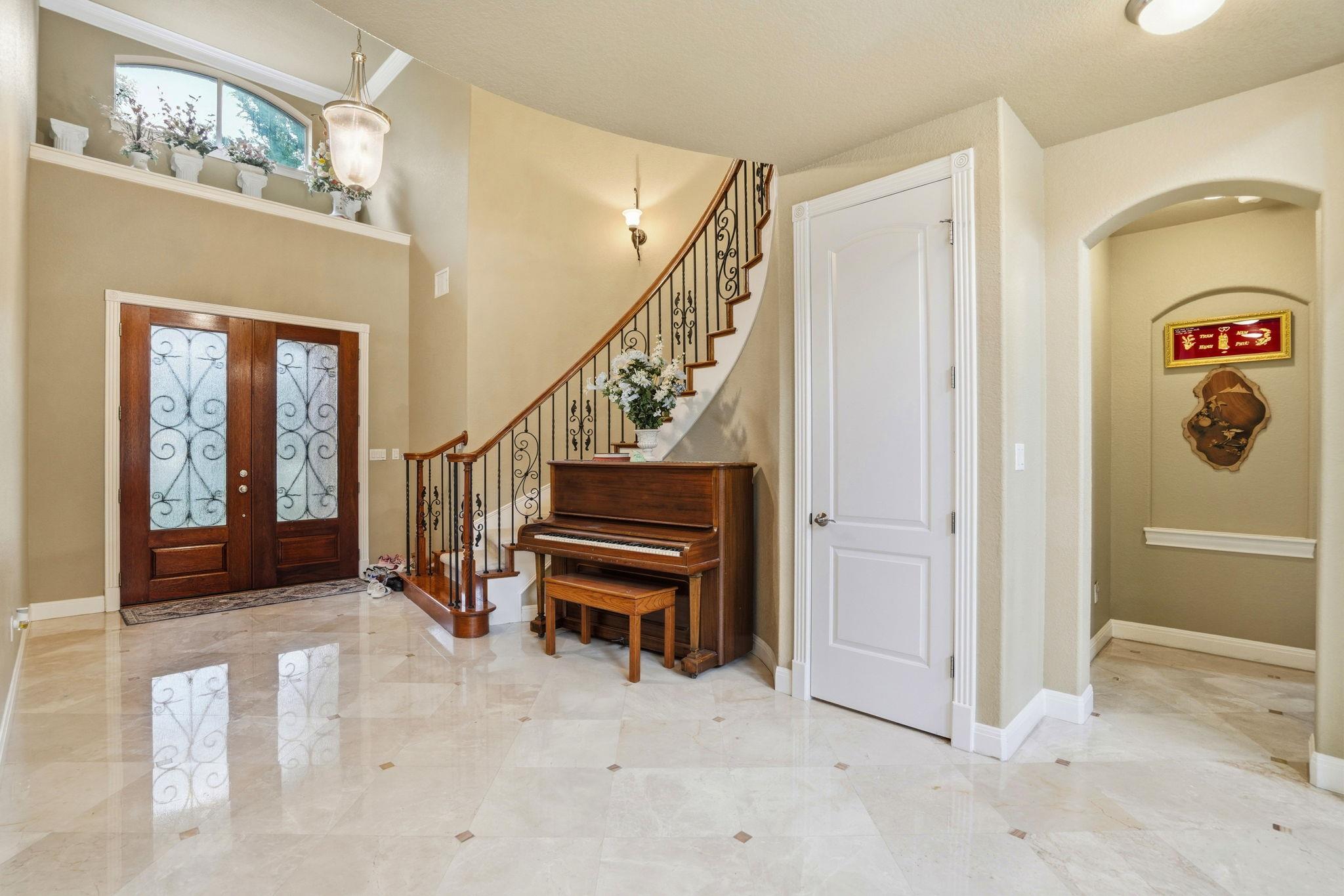 222 Vailco LN — photo 5