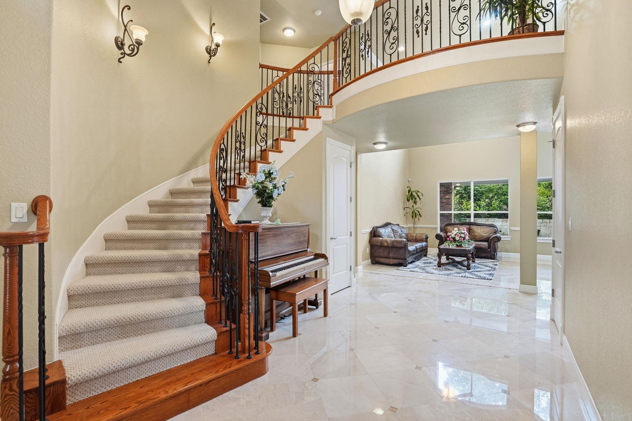 222 Vailco LN — photo 4