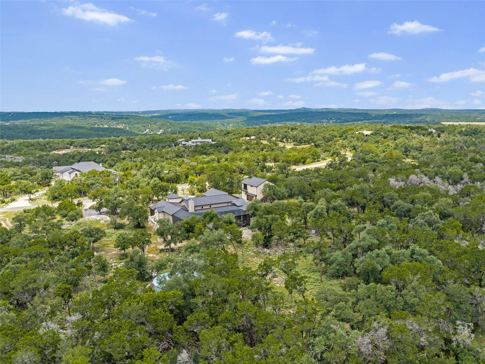 435 Gardenia DR — photo 4