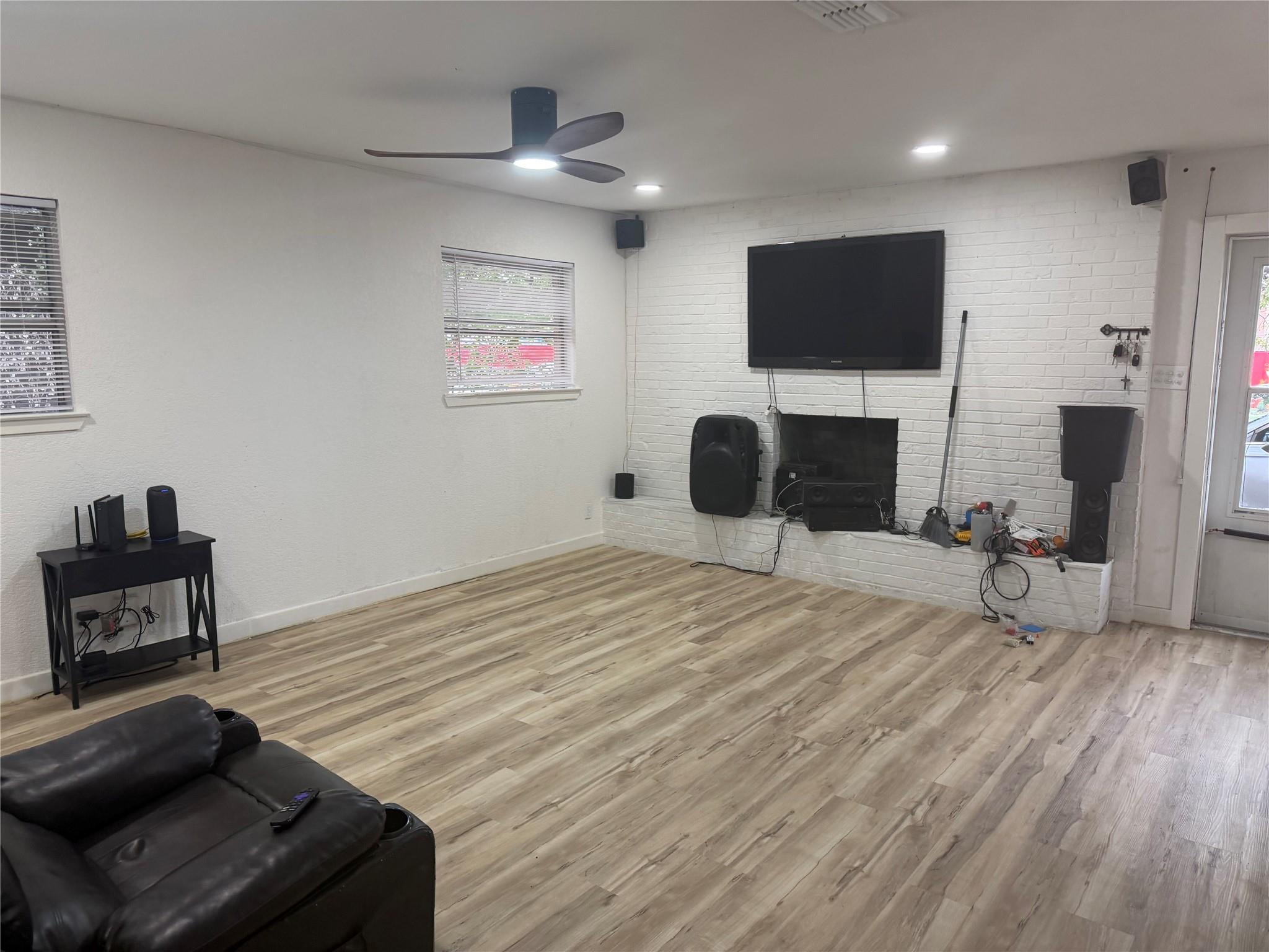 5600 Ponciana DR — photo 5