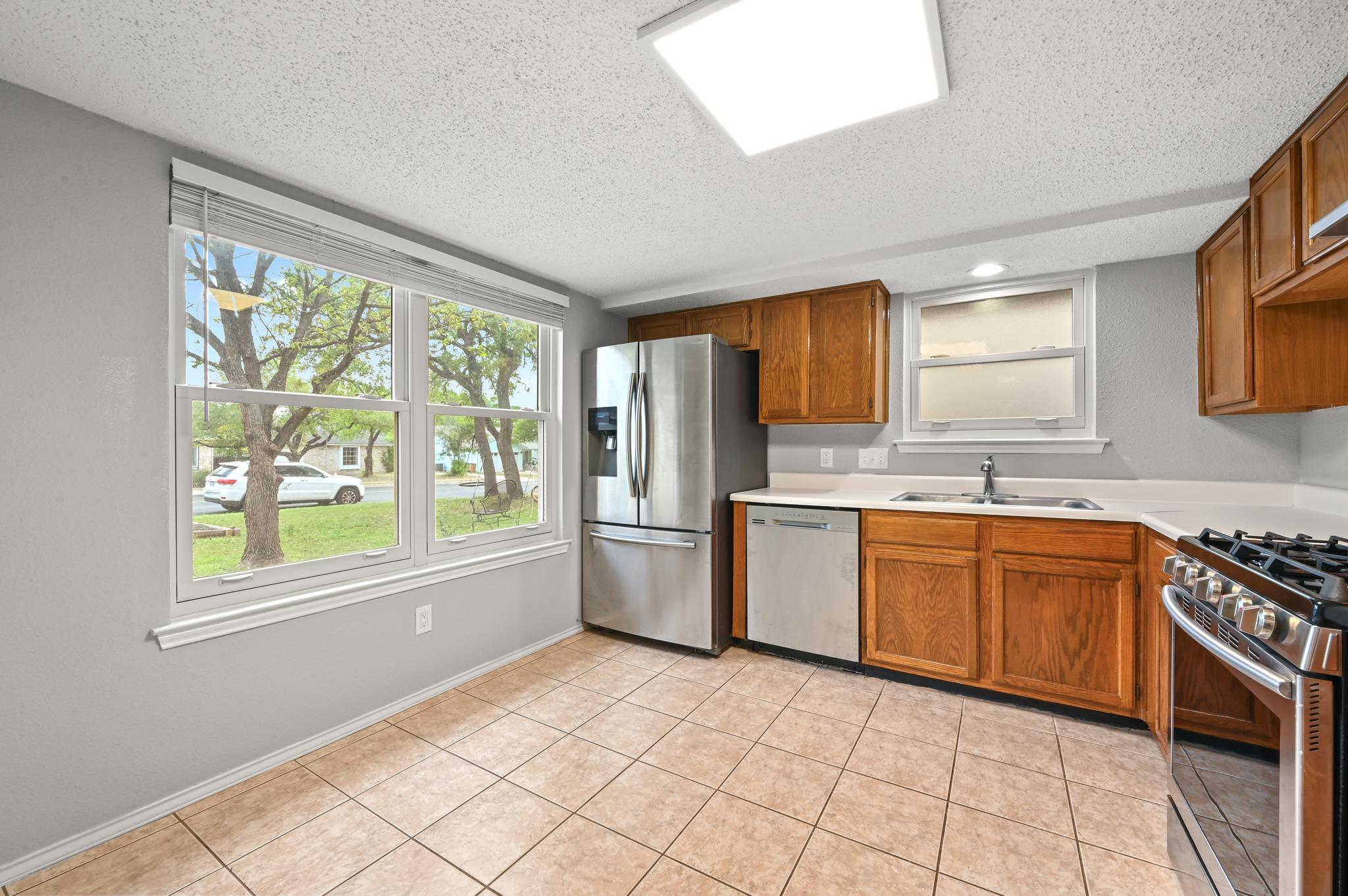 4009 Alexandria DR — photo 4