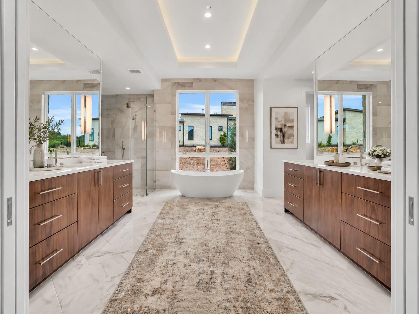 1043 Overlook PKWY — photo 3