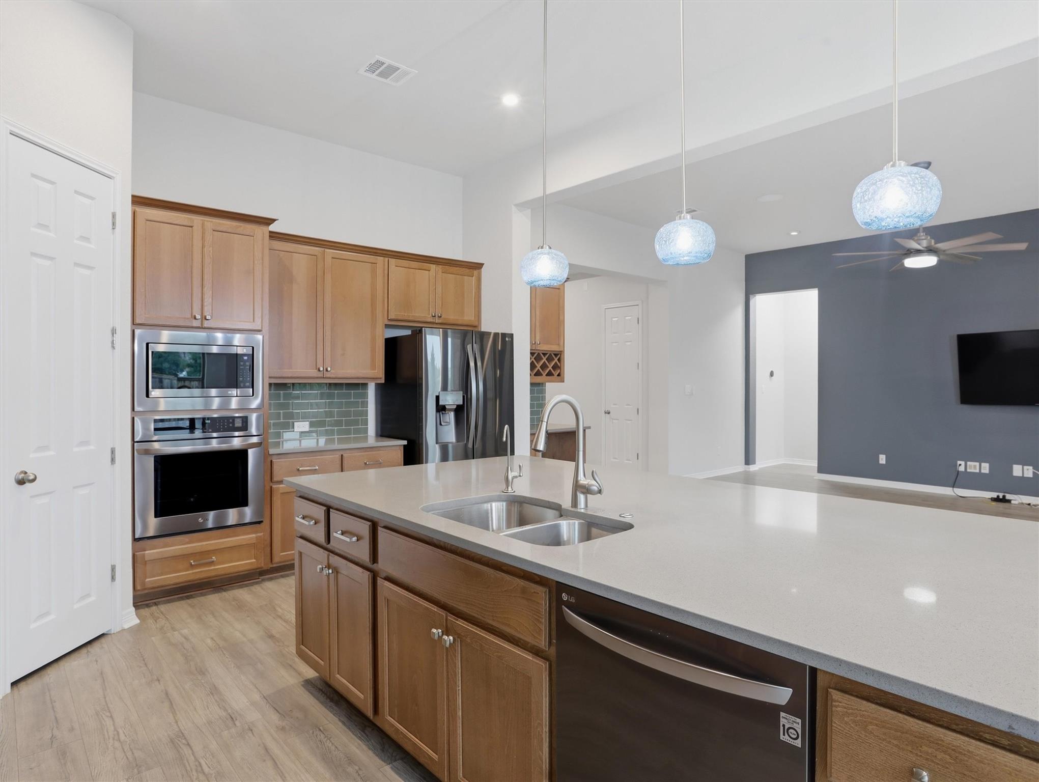 626 Painted Creek WAY — photo 5