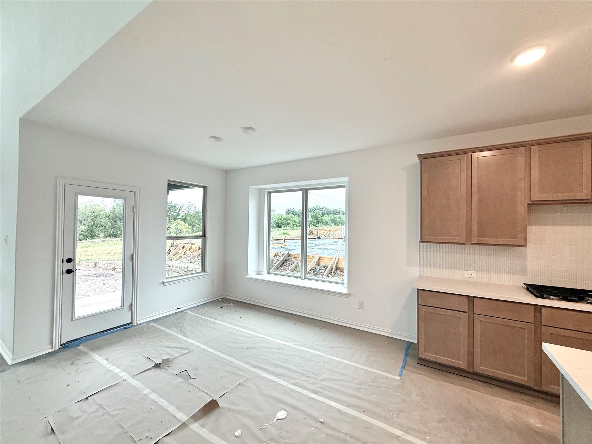 918 Kapok ST — photo 4