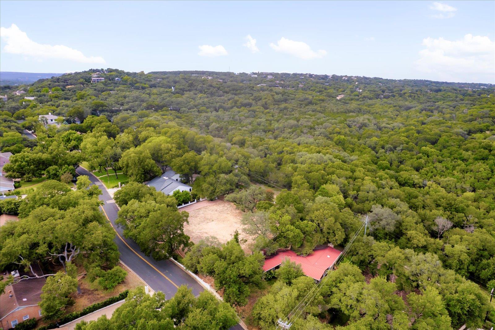 3917 Balcones DR — photo 5