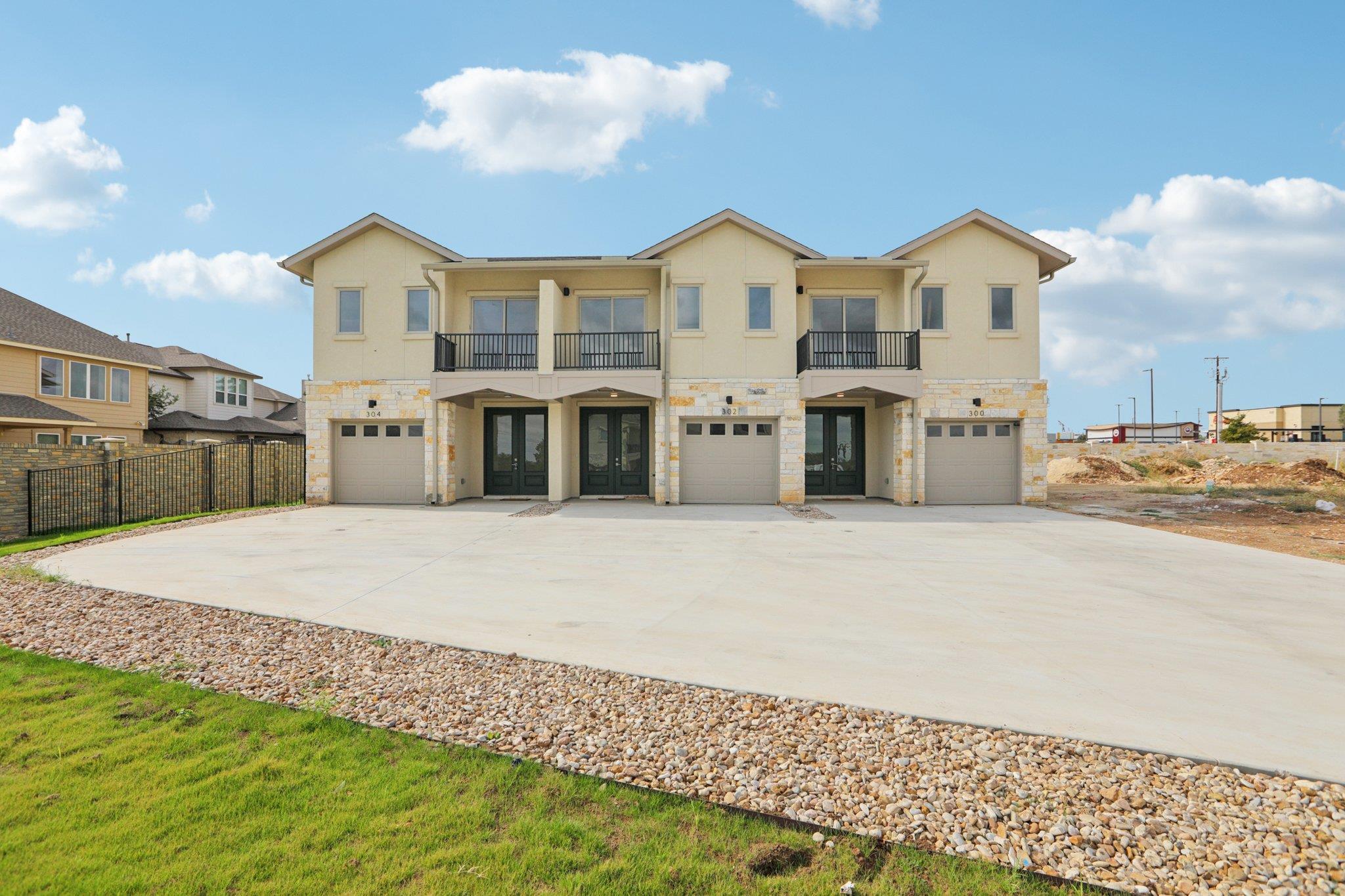 302 Tesla Circle CIR — photo 4
