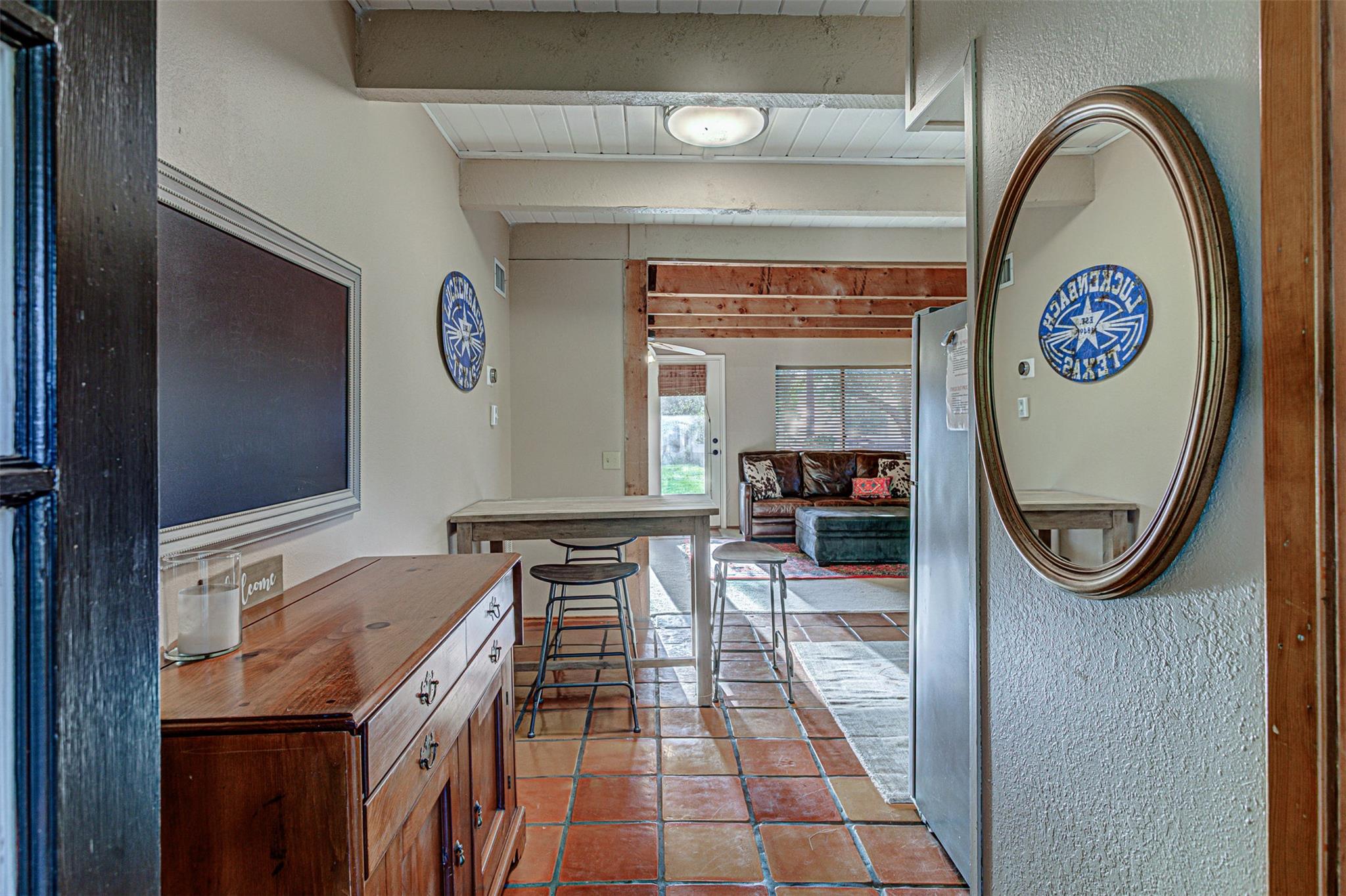 401 Lake Point DR — photo 3