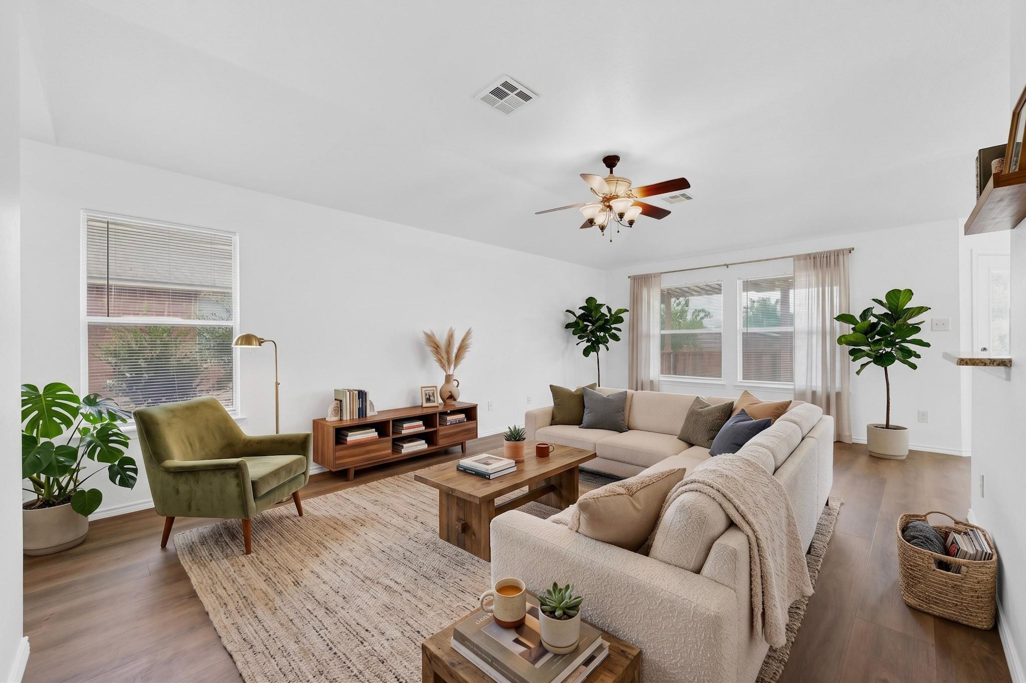 3105 Clinton PL — photo 4