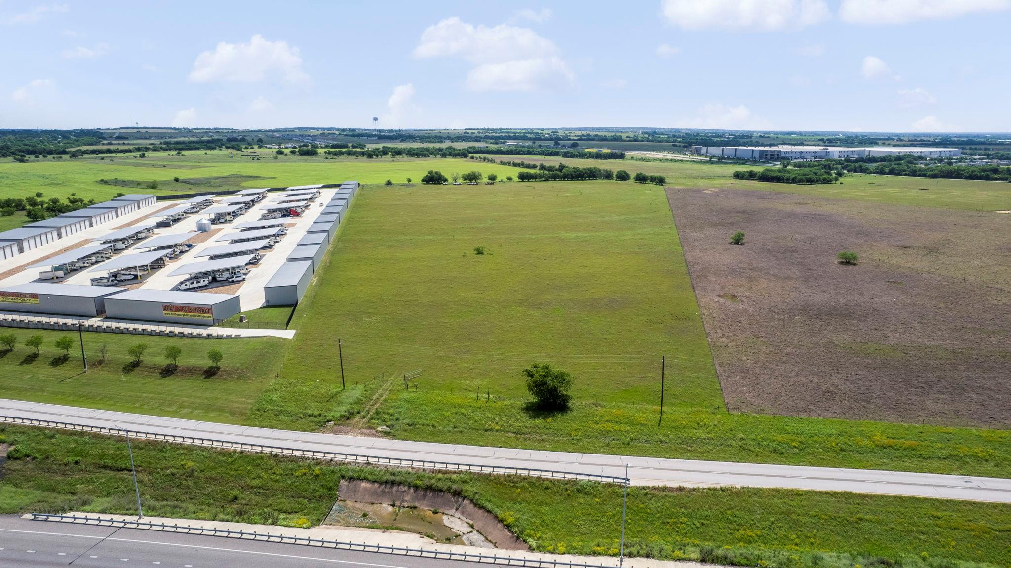 6100 Interstate 35 - 7 Acres — photo 5