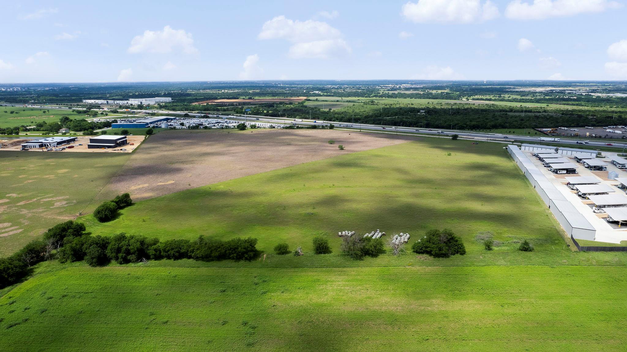 6100 Interstate 35 Option A — photo 5