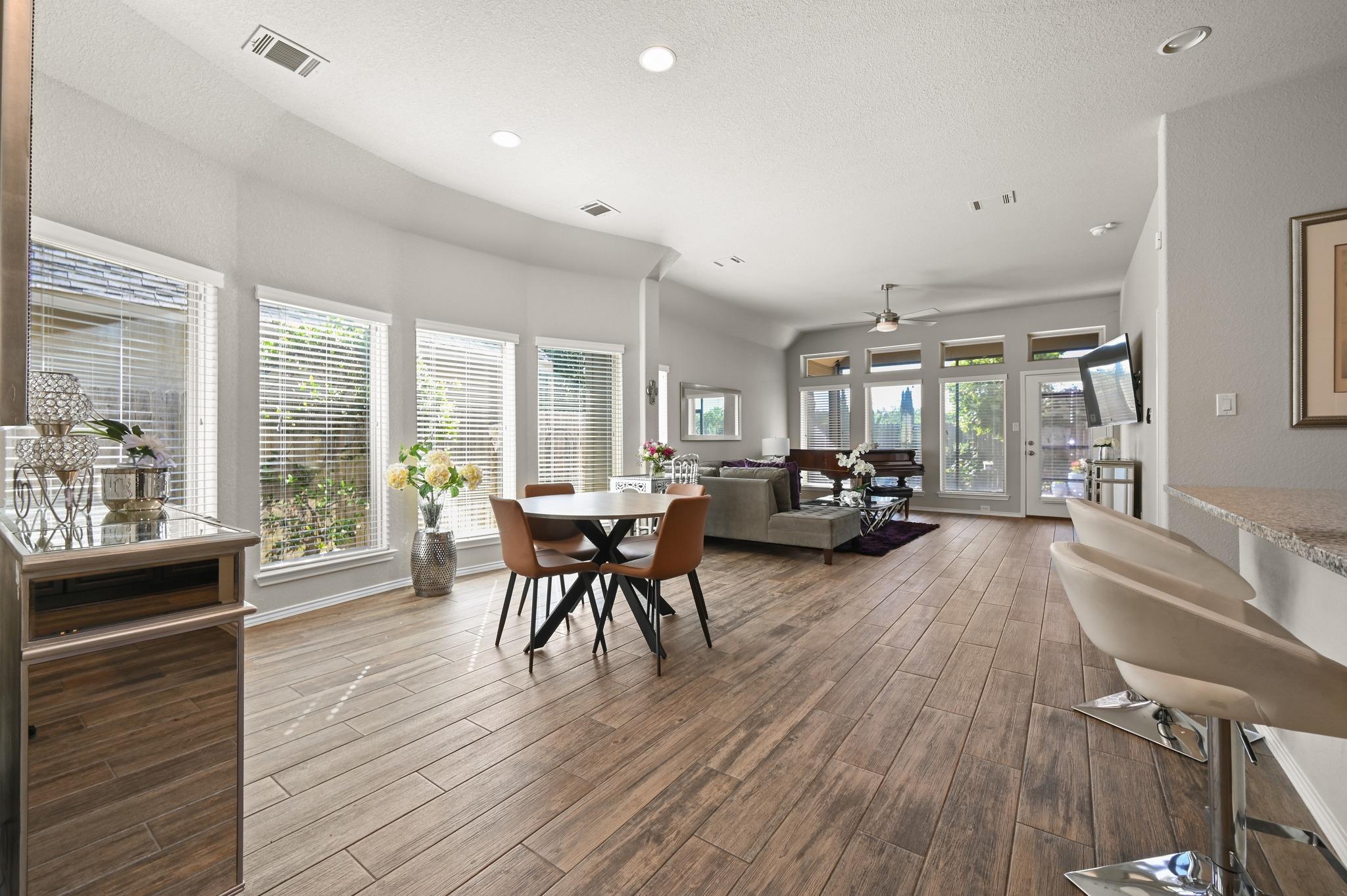 373 LACEY OAK LOOP — photo 5