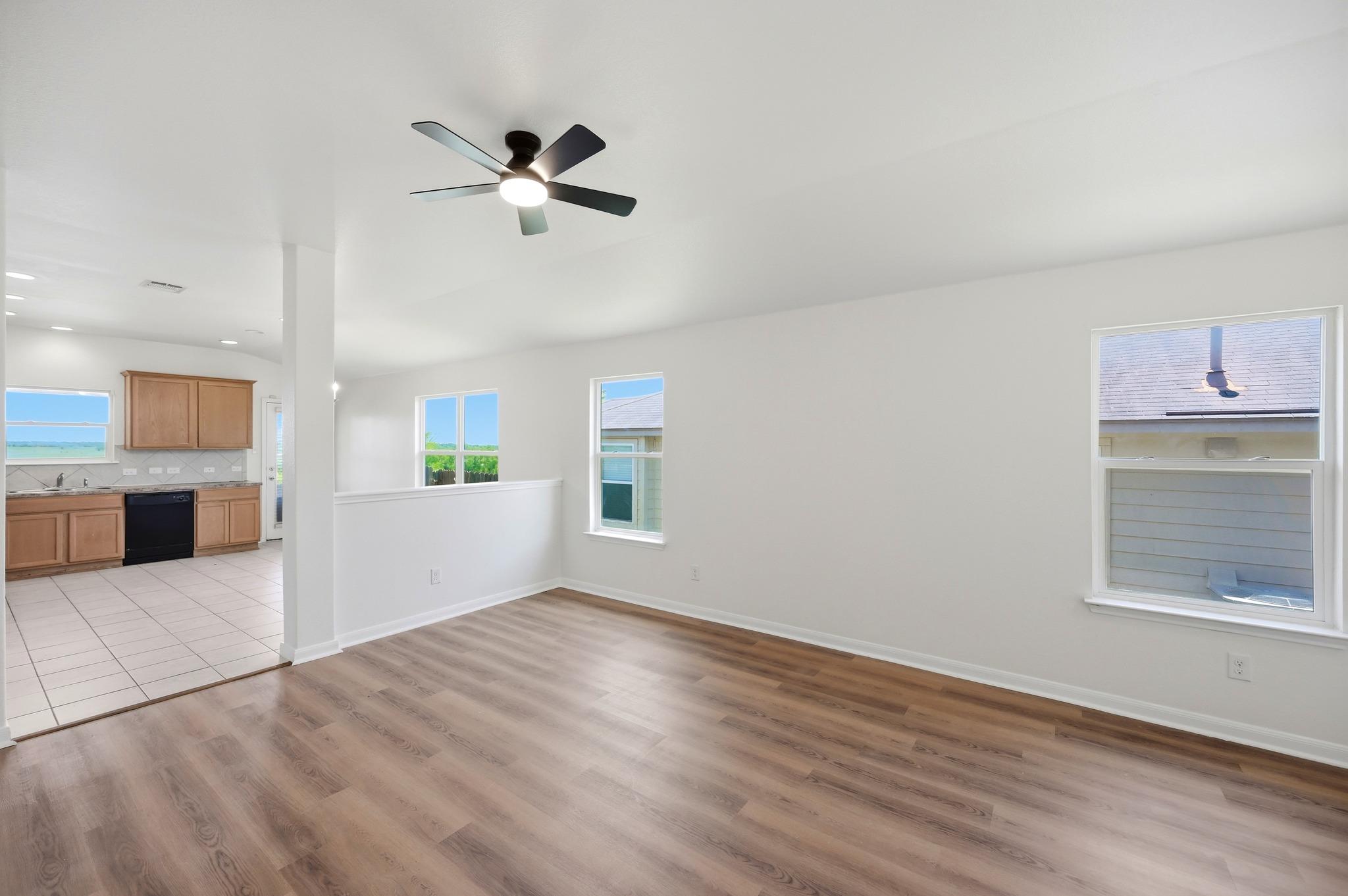 209 Hoya LN — photo 4