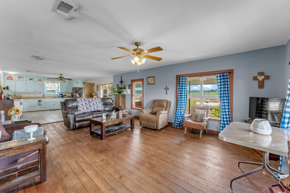 6311 Ranch Road 2241 — photo 3