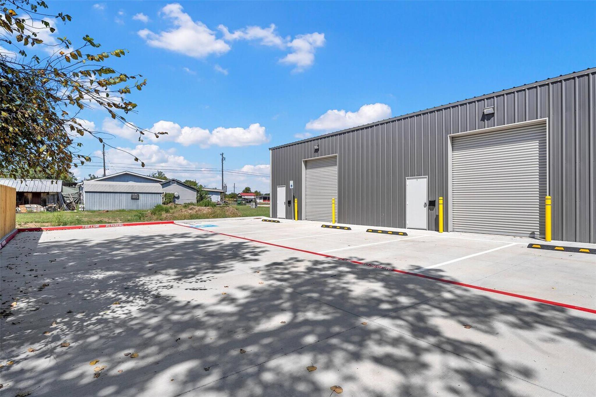 210 Stanfield DR — photo 3