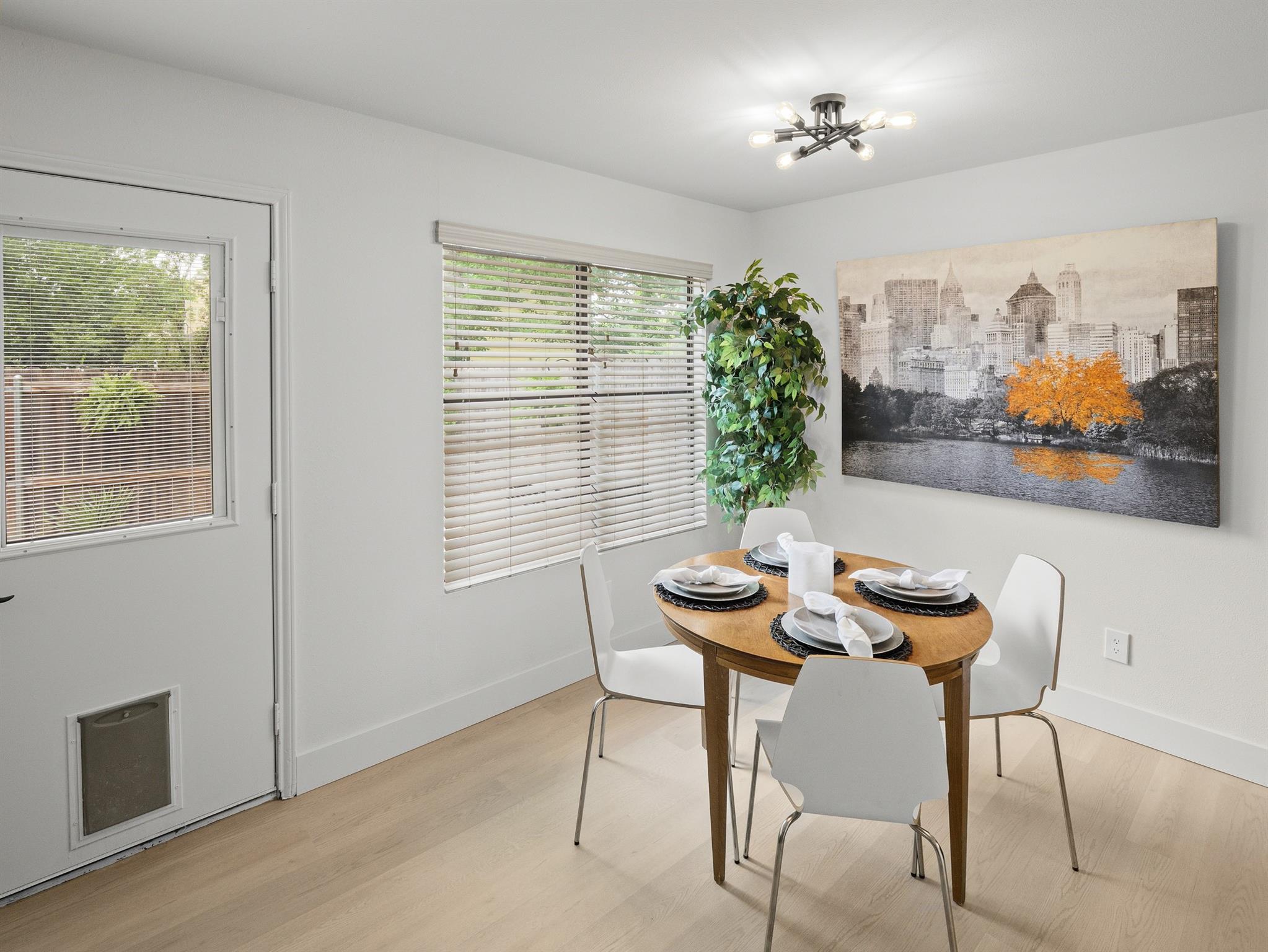 512 Eberhart LN #1003 — photo 3