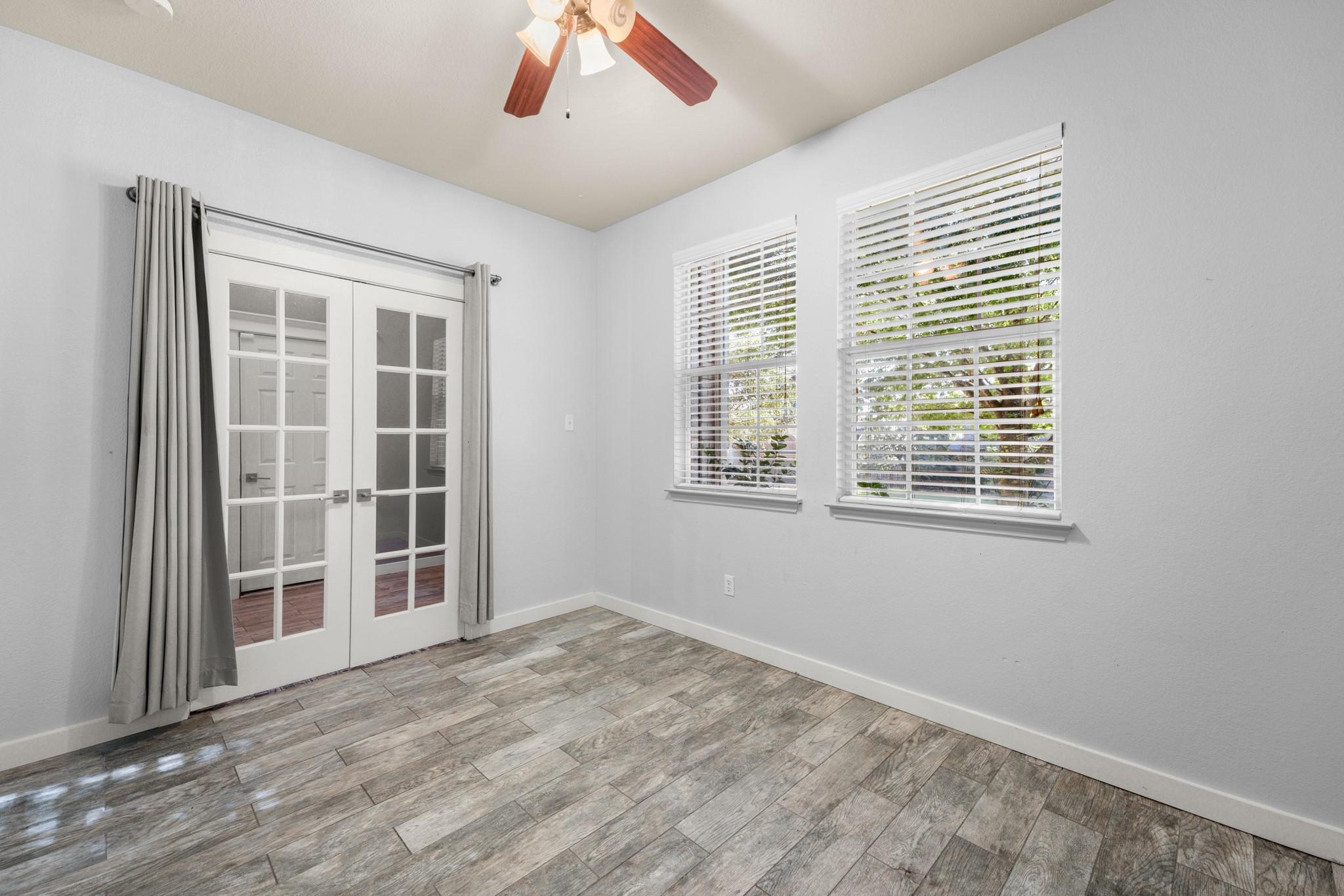 411 Olmos DR — photo 5