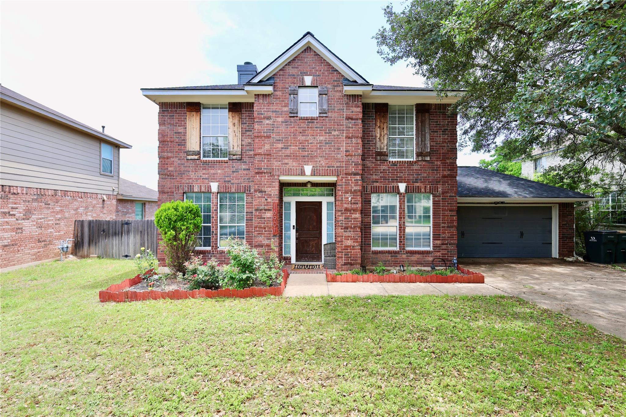 16901 Stockton DR — photo 3