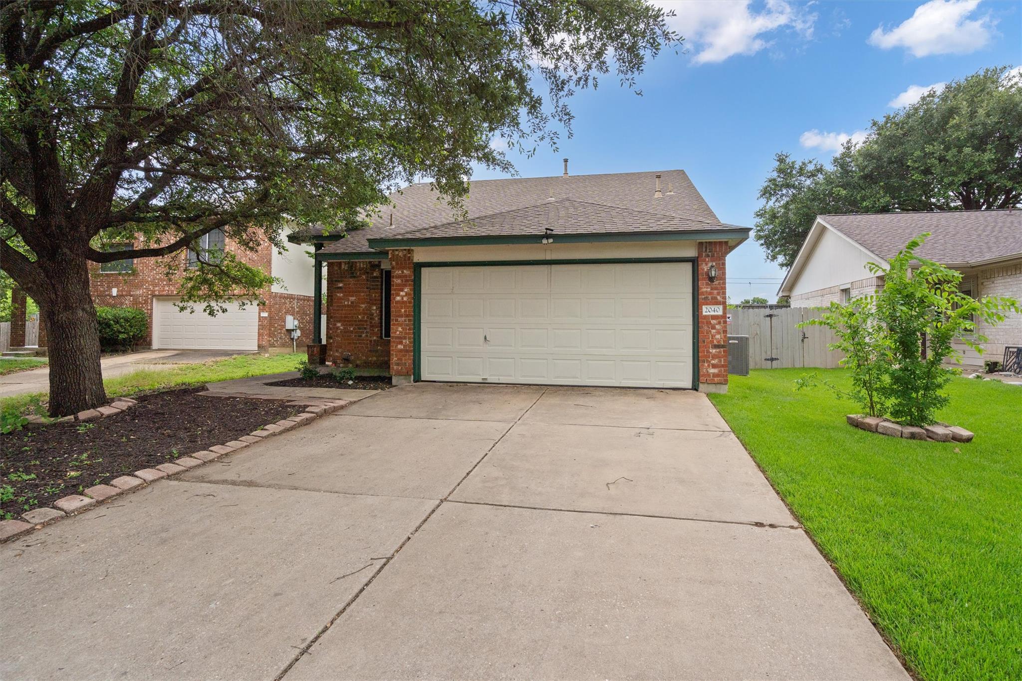 2040 Buckley LN — photo 3