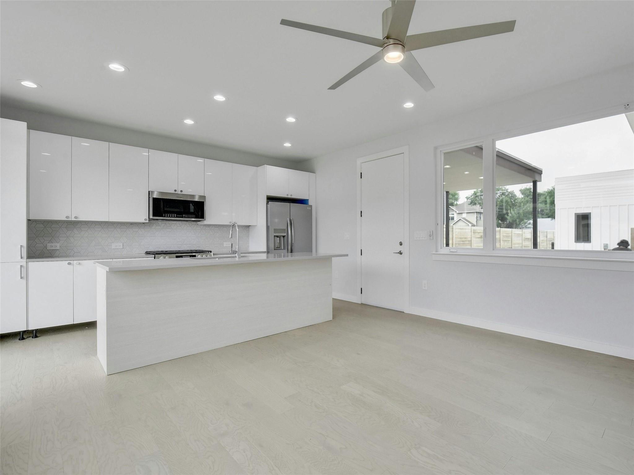 313 Blackson Ave #B — photo 3