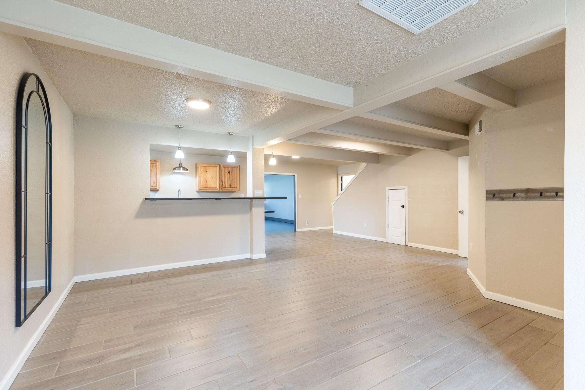 400 River Oaks DR — photo 5