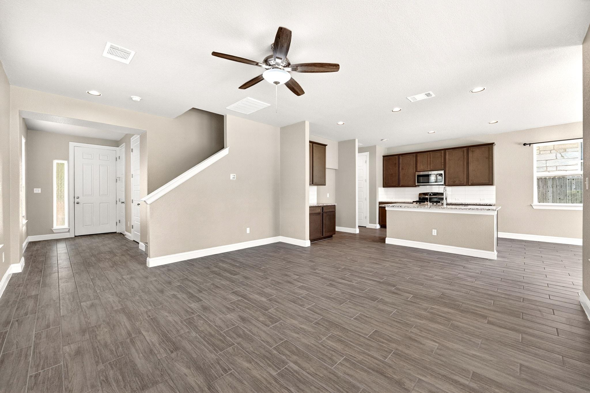 205 Oakstone DR — photo 5