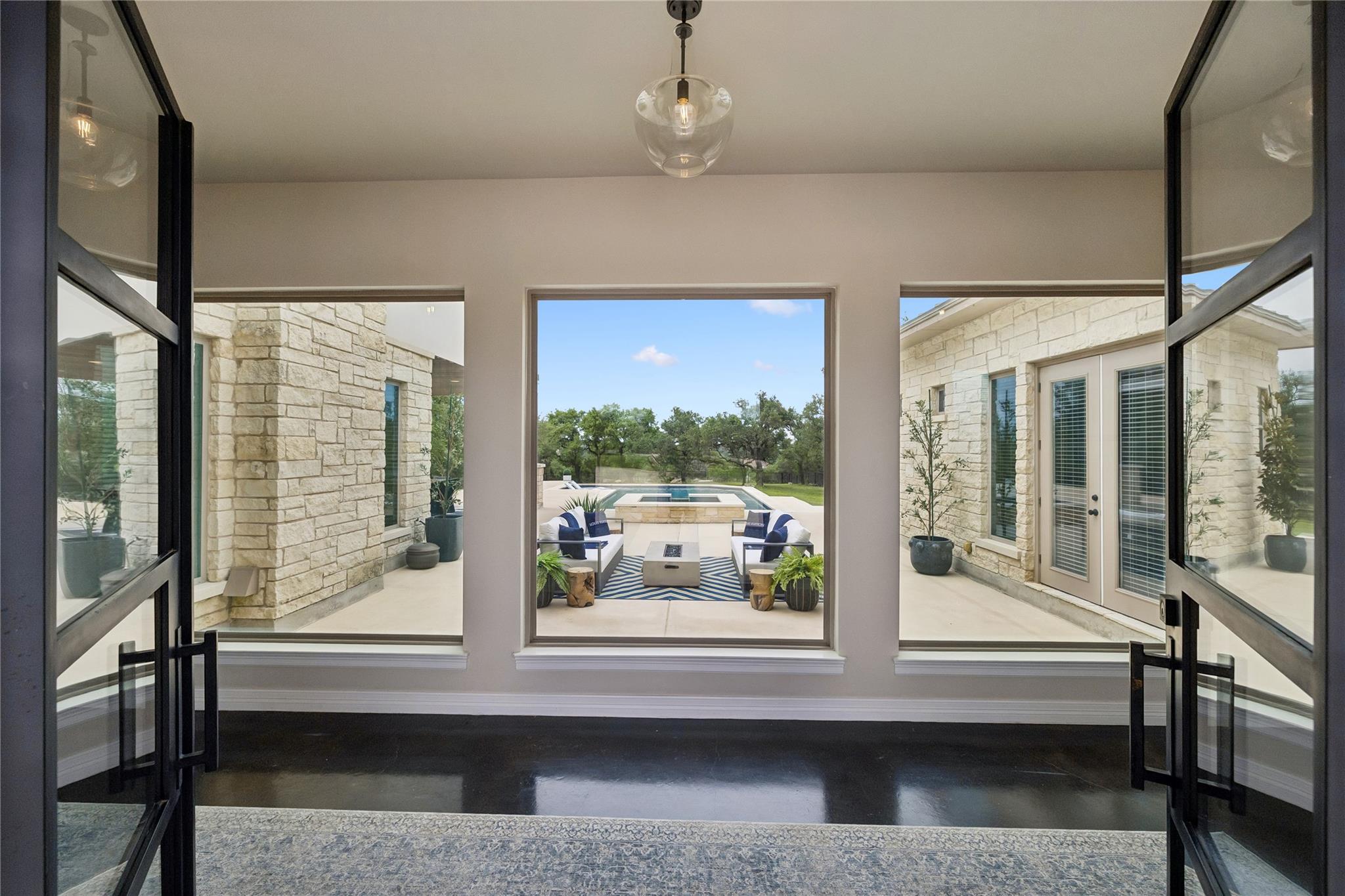 3214 Comal Springs