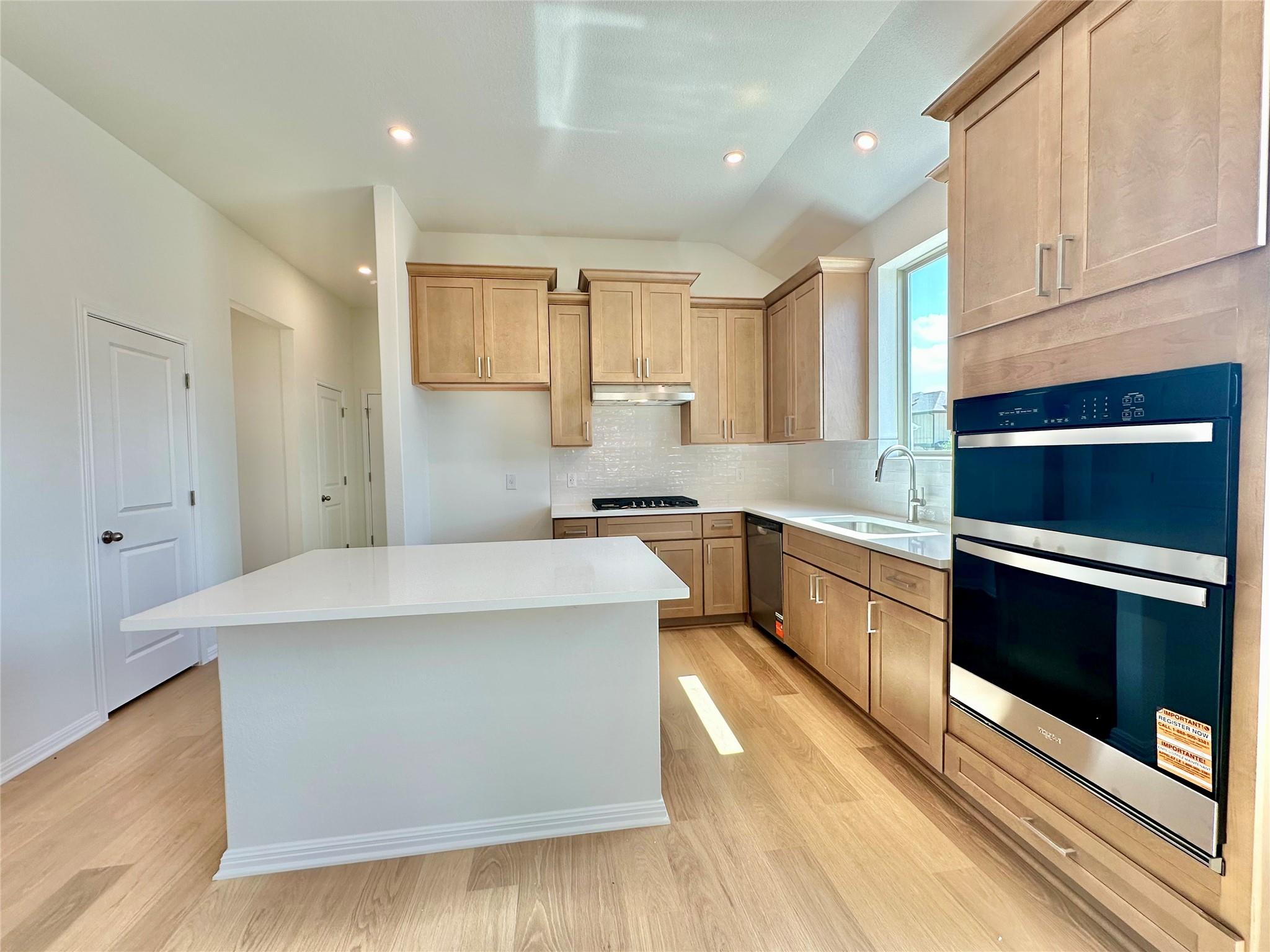 6151 Marsh LN — photo 4